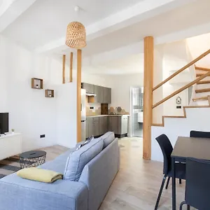 Apartment Le Duplex - Hypercentre - Wifi, Carpentras